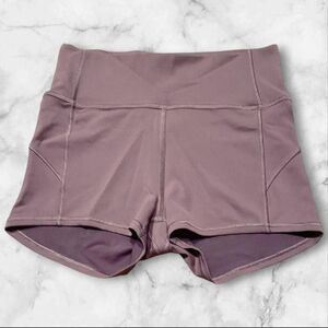 Lululemon Size 6 In Movement Shorts 2"
